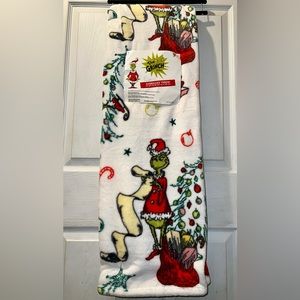 The Grinch Oversized Throw